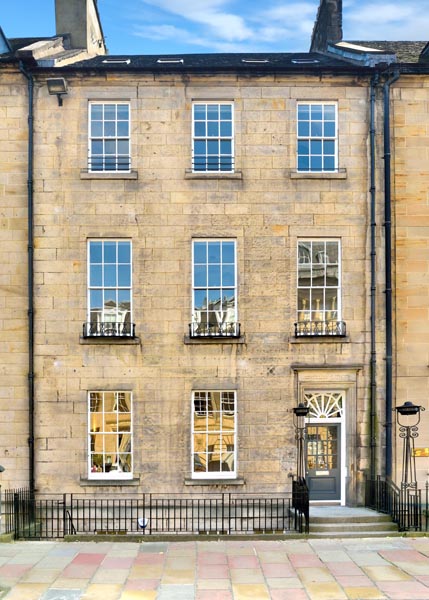 112 George Street Exterior 2